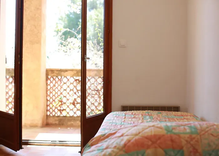 Residence Hoteliere Le Provencal A Giens - Bord De Mer